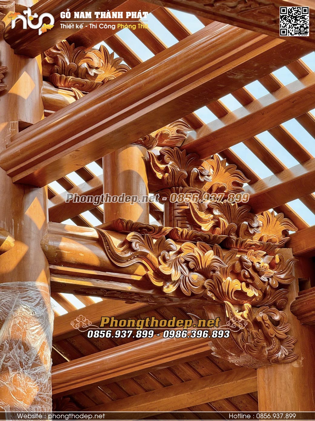 Hoa văn trong nhà 5 gian thông hiên được đục chạm công phu